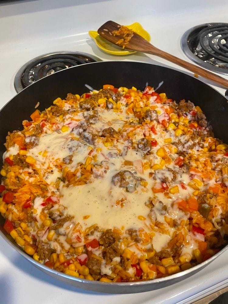 Stuffed Pepper Casserole: A Cozy Twist on a Classic Comfort Dish