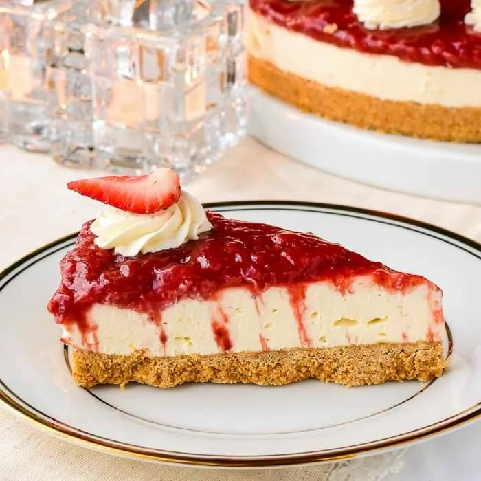 No Bake Strawberry Cheesecake